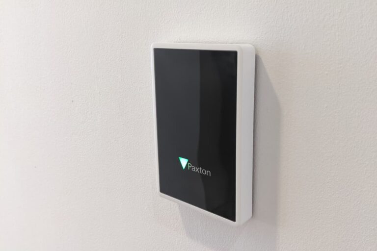 paxton access control door entry intercom gate installers london essex hertfordshire kent south east