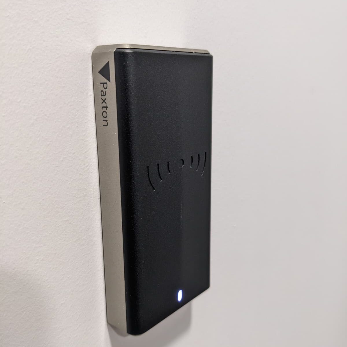 paxton bluetooth access control door entry intercom gate installers london essex hertfordshire kent south east