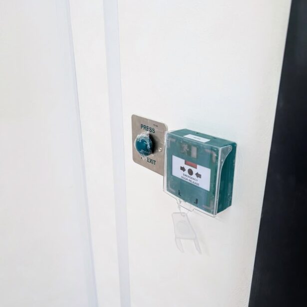 access control door entry intercom gate installers london essex hertfordshire kent south east