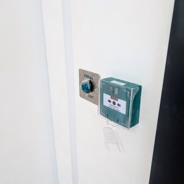 access control door entry intercom gate installers london essex hertfordshire kent south east